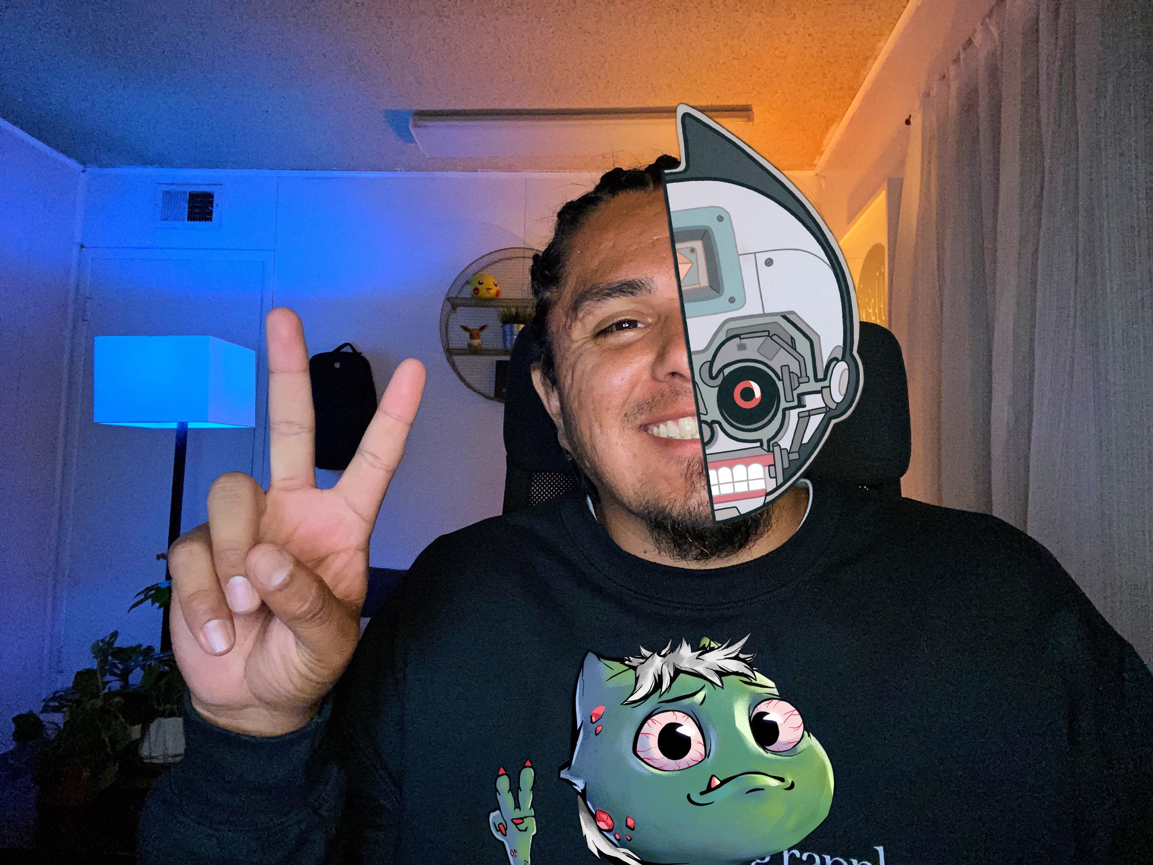 Raul headshot (color)